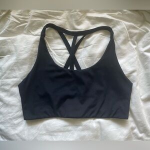 Montiel Trixy sports bra - strappy sports bra in black